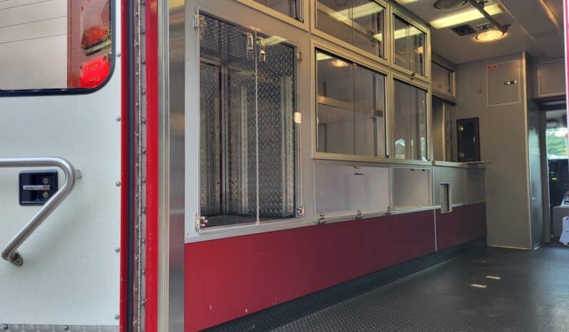 
								2008 Chevy Kodiak 6.6L with Allison McCoy Miller Ambulance or Command/Support Vehicle full									