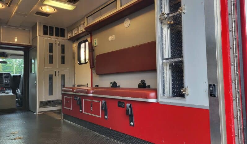 
								2008 Chevy Kodiak 6.6L with Allison McCoy Miller Ambulance or Command/Support Vehicle full									