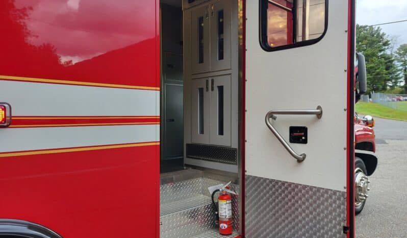 
								2008 Chevy Kodiak 6.6L with Allison McCoy Miller Ambulance or Command/Support Vehicle full									