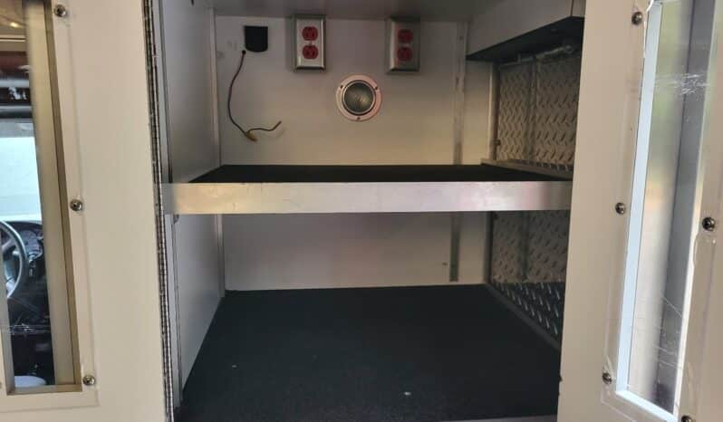 
								2008 Chevy Kodiak 6.6L with Allison McCoy Miller Ambulance or Command/Support Vehicle full									