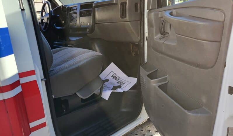 
								2007 G3500 6.6L Wheeled Coach Ambulance full									