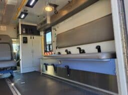 
										2007 G3500 6.6L Wheeled Coach Ambulance full									