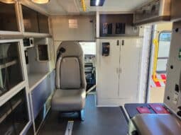 
										2007 G3500 6.6L Wheeled Coach Ambulance full									