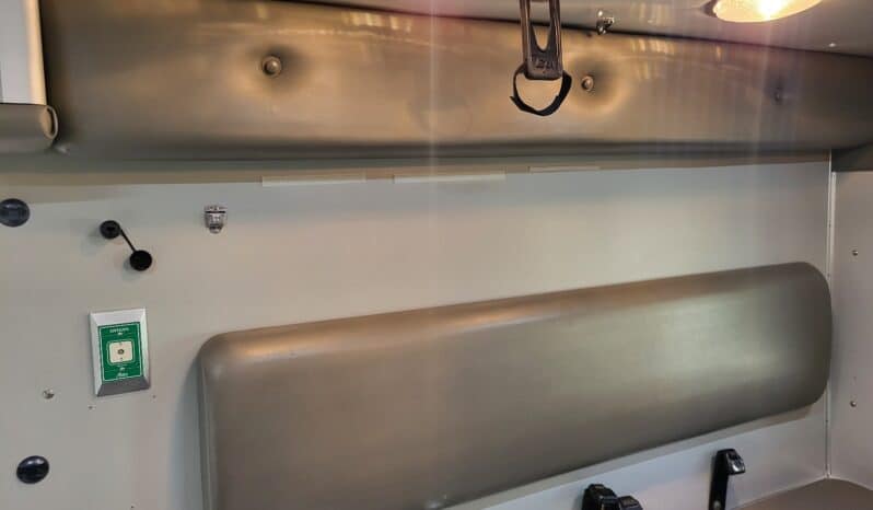 
								2007 G3500 6.6L Wheeled Coach Ambulance full									