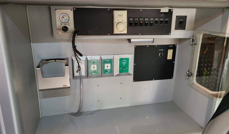 
								2007 G3500 6.6L Wheeled Coach Ambulance full									