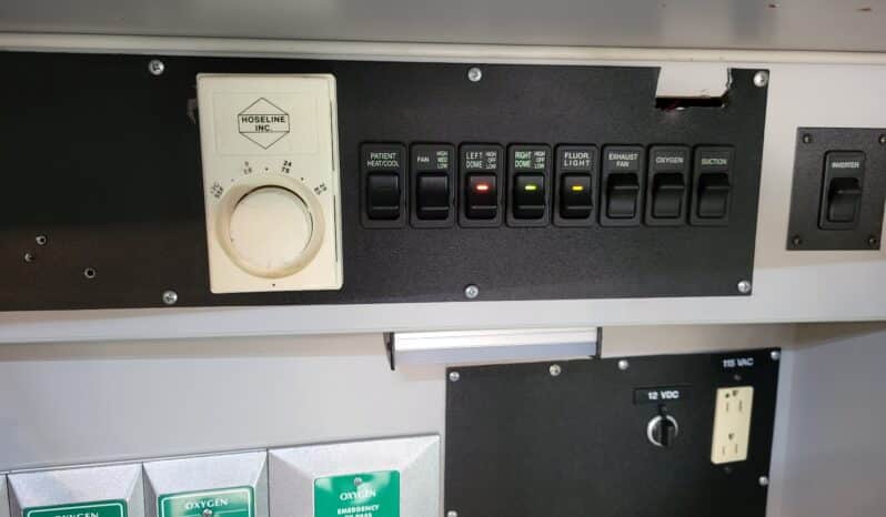 
								2007 G3500 6.6L Wheeled Coach Ambulance full									