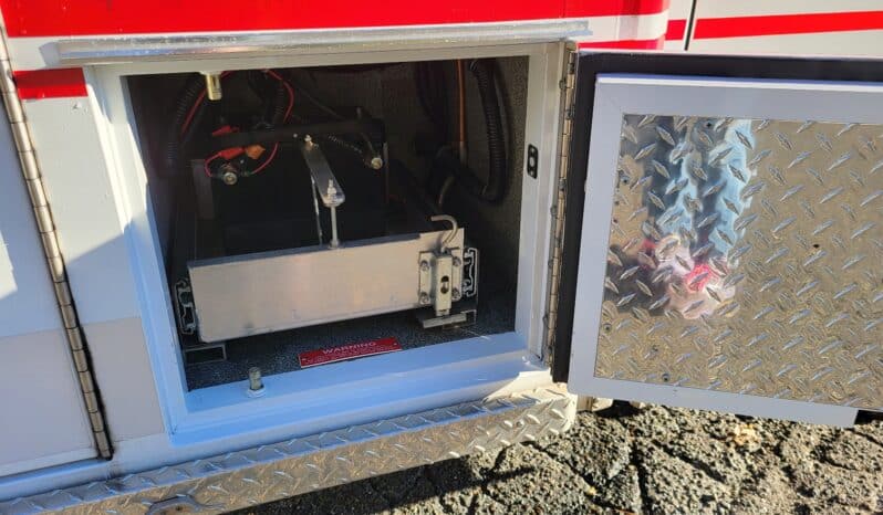 
								2007 G3500 6.6L Wheeled Coach Ambulance full									