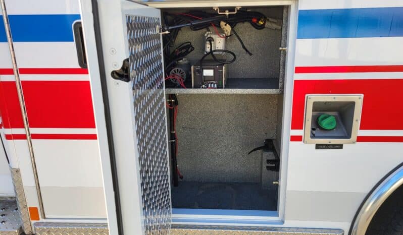 
								2007 G3500 6.6L Wheeled Coach Ambulance full									