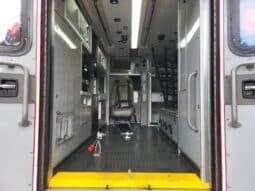 
										2014 F450 6.7L AEV Ambulance full									