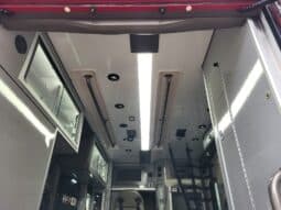 
										2014 F450 6.7L AEV Ambulance full									