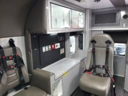 
										2014 F450 6.7L AEV Ambulance full									