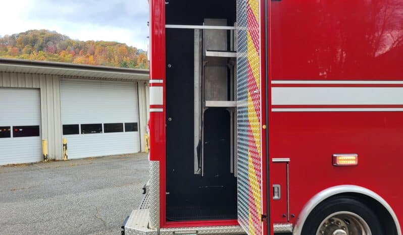 
								2014 F450 6.7L AEV Ambulance full									