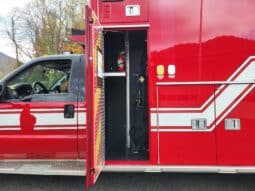 
										2014 F450 6.7L AEV Ambulance full									