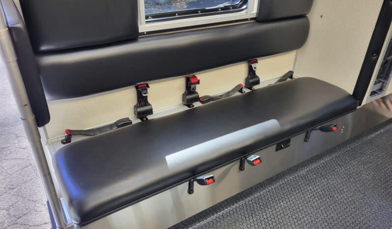 
								New F450 4×4 6.7L Braun Super Chief Stock Build Remount Ambulance full									