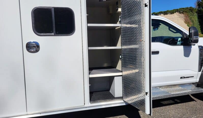 
								New F450 4×4 6.7L Braun Super Chief Stock Build Remount Ambulance full									