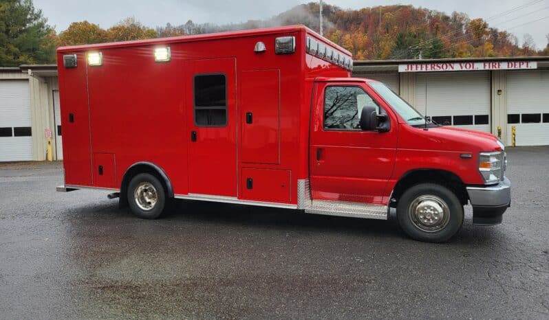 
								New 2025 Wheeled Coach Stock Build Remount Ambulance full									