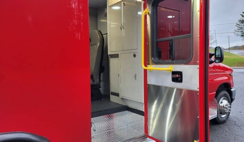 
								New 2025 Wheeled Coach Stock Build Remount Ambulance full									