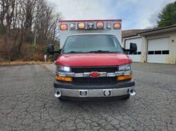 
										2015 G4500 6.6L Road Rescue Ambulance full									