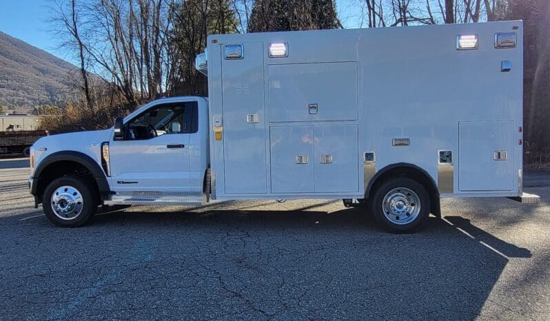 
								New F550 4×4 6.7L Road Rescue Stock Build Remount Ambulance full									