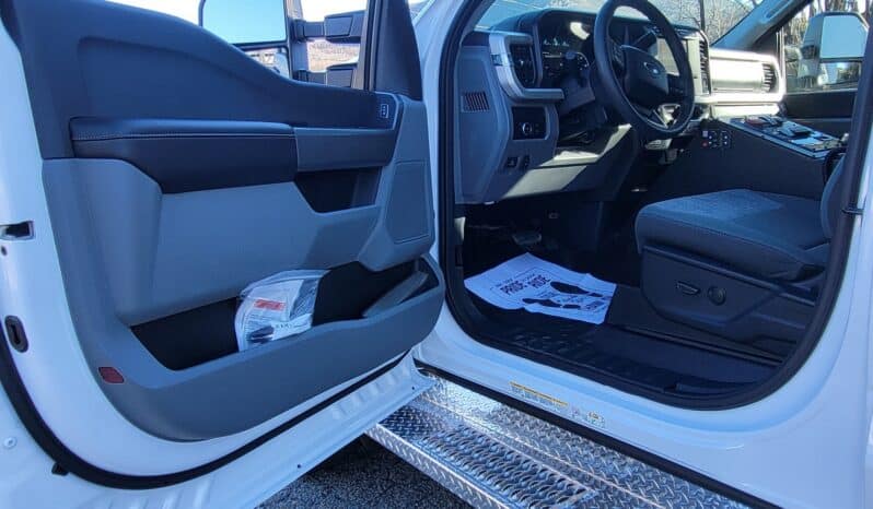 
								New F550 4×4 6.7L Road Rescue Stock Build Remount Ambulance full									