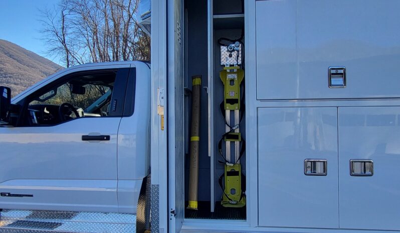 
								New F550 4×4 6.7L Road Rescue Stock Build Remount Ambulance full									