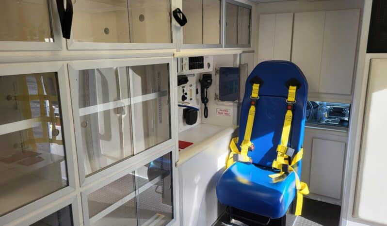 
								2016 F450 Wheeled Coach Ambulance full									