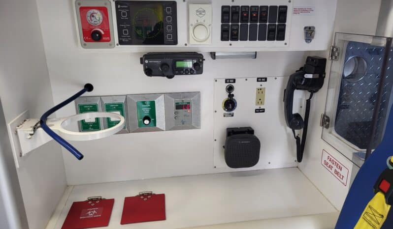 
								2016 F450 Wheeled Coach Ambulance full									