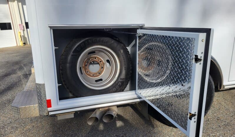 
								2016 F450 Wheeled Coach Ambulance full									