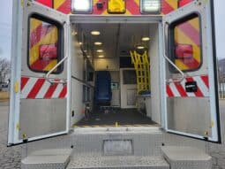 
										2015 F450 4×4 Wheeled Coach Ambulance, Only 38k miles full									