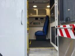 
										2015 F450 4×4 Wheeled Coach Ambulance, Only 38k miles full									