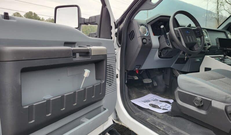 
								2016 F450 6.7L Wheeled Coach Ambulance, Only 63k miles, Stryker Performance-LOAD full									