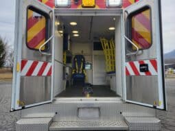 
										2016 F450 6.7L Wheeled Coach Ambulance, Only 63k miles, Stryker Performance-LOAD full									