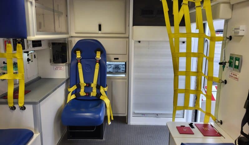 
								2016 F450 6.7L Wheeled Coach Ambulance, Only 63k miles, Stryker Performance-LOAD full									