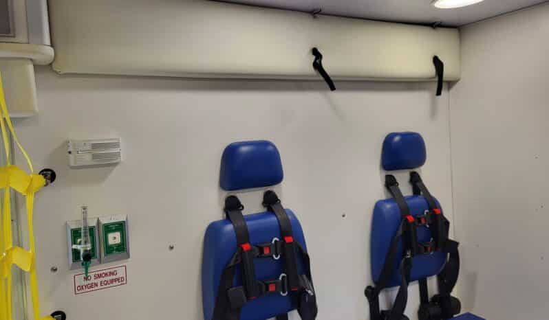 
								2016 F450 6.7L Wheeled Coach Ambulance, Only 63k miles, Stryker Performance-LOAD full									