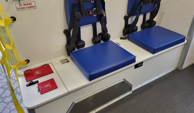 
								2016 F450 6.7L Wheeled Coach Ambulance, Only 63k miles, Stryker Performance-LOAD full									