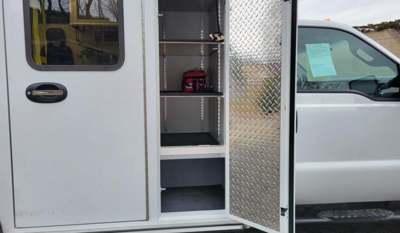 
								2016 F450 6.7L Wheeled Coach Ambulance, Only 63k miles, Stryker Performance-LOAD full									