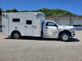 New RAM 4500 4×4 Cummins Braun Remount