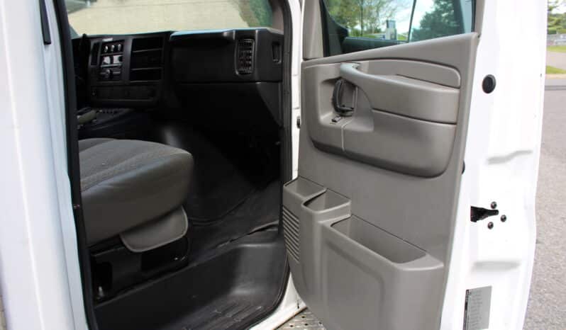 
								2013 Chevy G3500 6.6L Med-Tech Ambulance full									