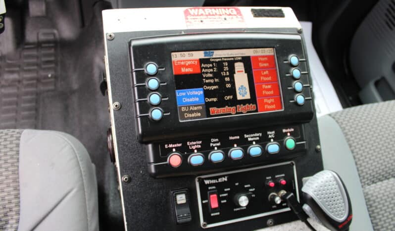 
								2015 F450 4×4 6.7L McCoy Miller Ambulance full									