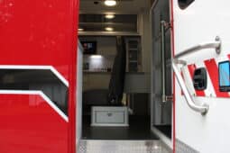 
										2015 F450 4×4 6.7L McCoy Miller Ambulance full									
