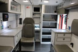
										2015 F450 4×4 6.7L McCoy Miller Ambulance full									