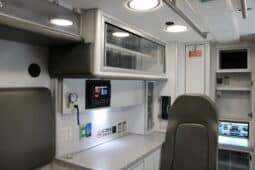 
										2015 F450 4×4 6.7L McCoy Miller Ambulance full									