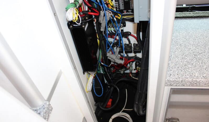 
								2015 F450 4×4 6.7L McCoy Miller Ambulance full									