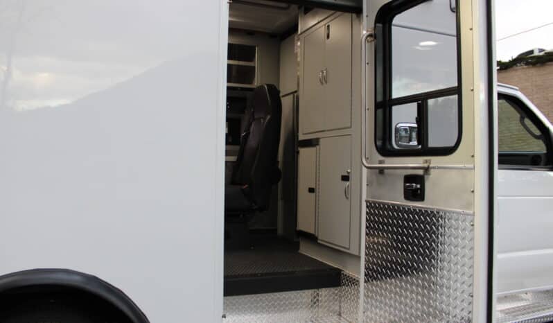 
								New 2025 E450 Wheeled Coach Remount full									