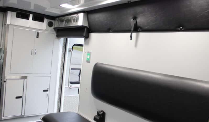 
								New 2025 E450 Wheeled Coach Remount full									