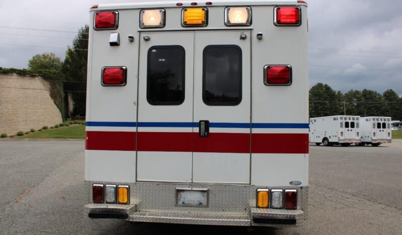 
								2018 E450 V10 Gas Wheeled Coach Ambulance full									