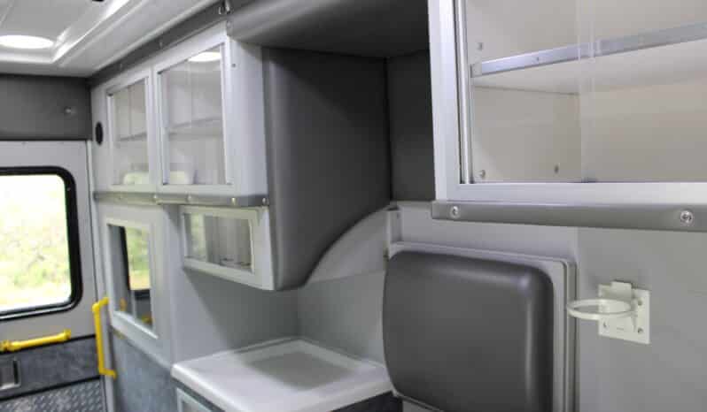 
								2018 E450 V10 Gas Wheeled Coach Ambulance full									