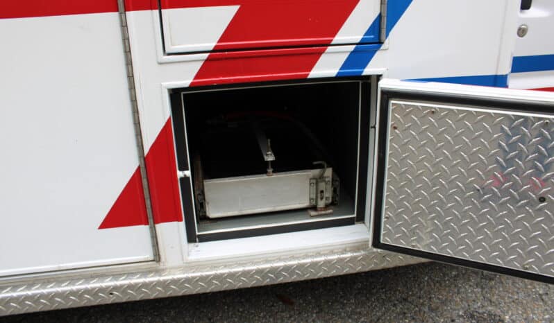 
								2018 E450 V10 Gas Wheeled Coach Ambulance full									