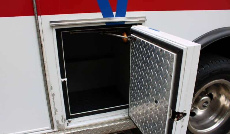 
								2018 E450 V10 Gas Wheeled Coach Ambulance full									