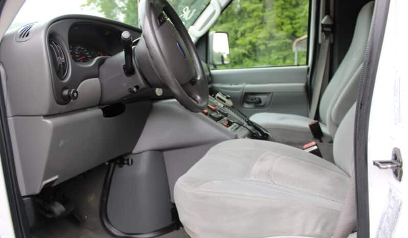 
								2006 E450 McCoy Miller Ambulance with 61k mi full									